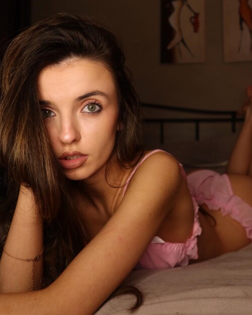 e5ca3f2e8da878f6665bab26db35d259