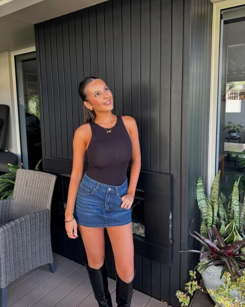 19e98d14ddc62e2e22e4a93455299350