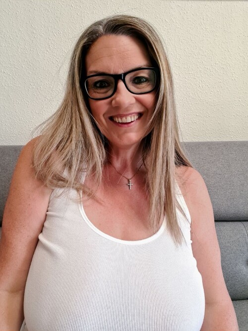 318ff0e520bb8328892eac6d390dfd27