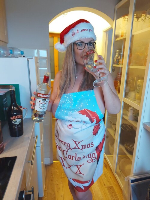 7690e3007b87cf632bbe9d3453415da6