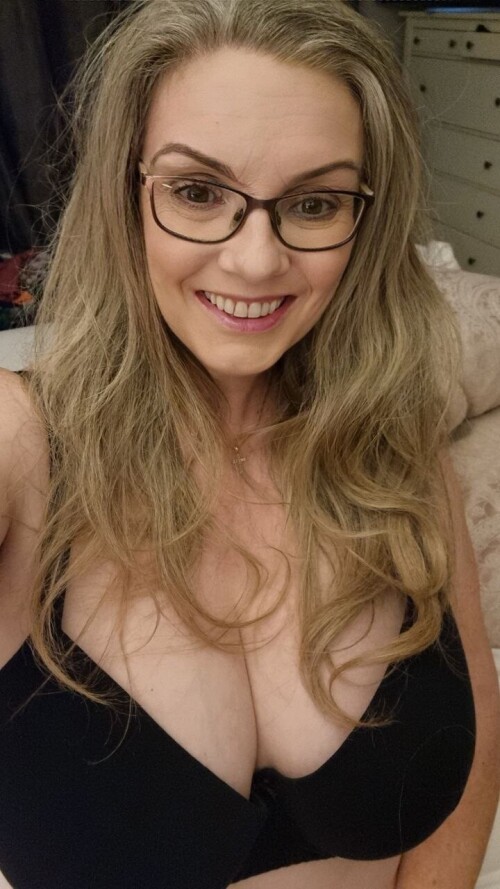 c9bf839cf2d58b68a97d2646c6085215