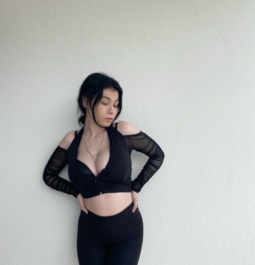 a0d28e713bd773a39d9498219c2c8f75.jpeg