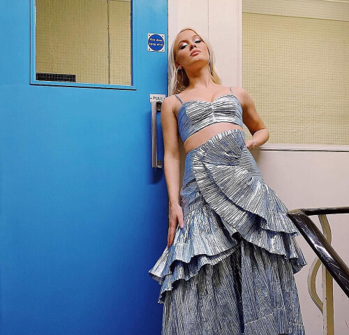 0b0792602af1b18a835e2af0f3e80e27