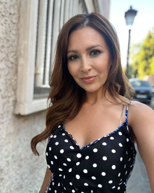 23ac7f73e699ac8e7970c467a12fee66.jpg