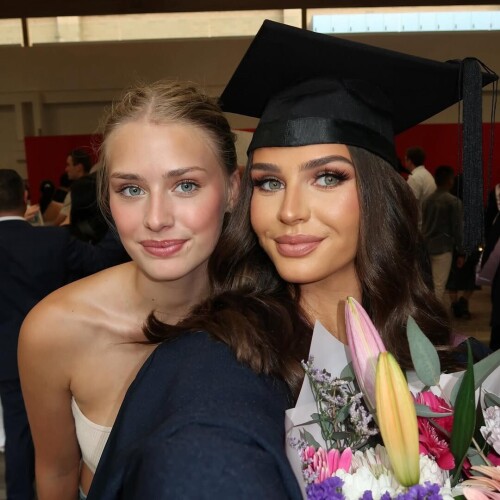 2a2a6b3cae04134ec02c00884651fb37.jpg