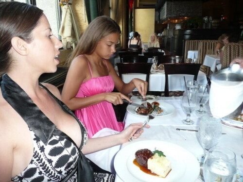 affcda4429e1d60bb342a538e9f9fbd1.jpg