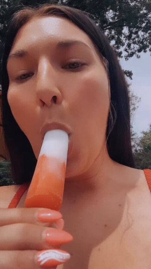 11646739f362c78854800a22935ea4fe.jpeg