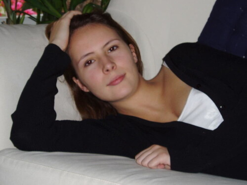 81923bb3da6b3740a394b2a94a9d9428.jpg