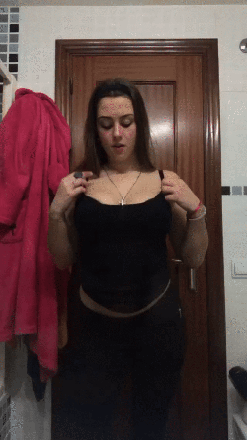 3bea05048a8bbc4ab87eb3a2af115613.gif