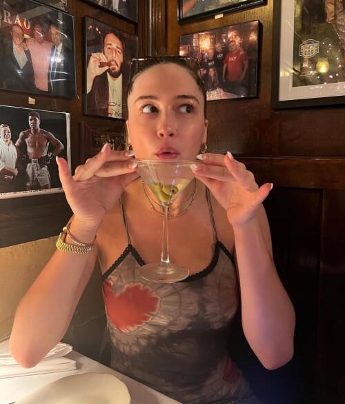 77c824171c17676092cb5ba2befa716c