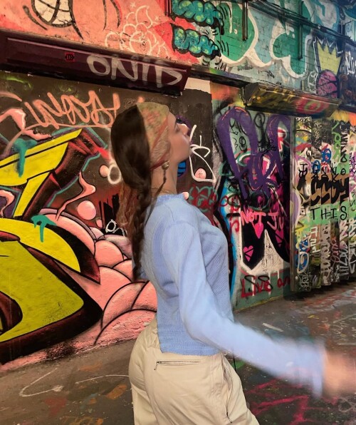 f51e6f705384a41e0a33ad4605ec7dd6