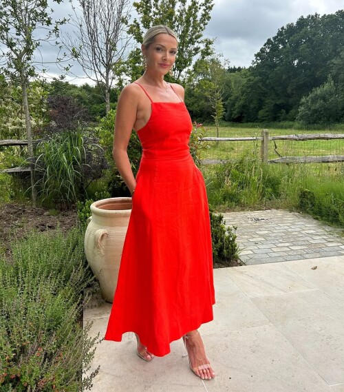 1208037b0347b34ba7335236582f5698