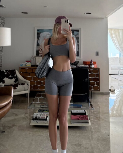 3dfacfba10ca0a6ccf9352665de97adb