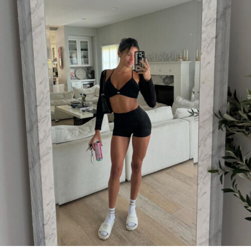 a830ac3fffd567636eb3bc03980e81f8