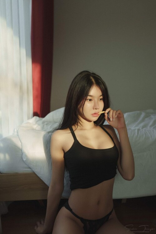 03ab7f1331396cf92d32a6f3efb4ede6