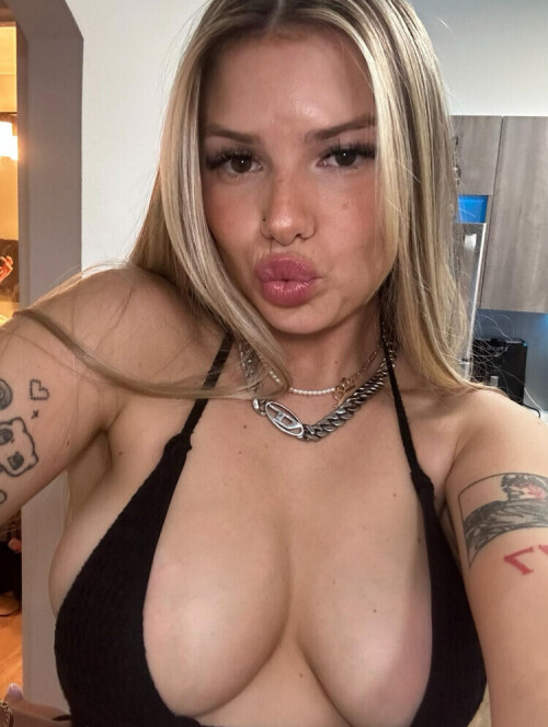 1b4a2fa38286611cf23f92503e50d199