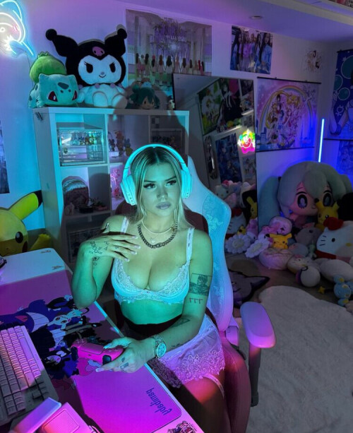 49512cceaa64202e3b6fffde211d4027