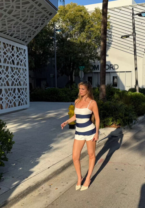 98499b7261e9d9b3bc3a5a7b5a338847