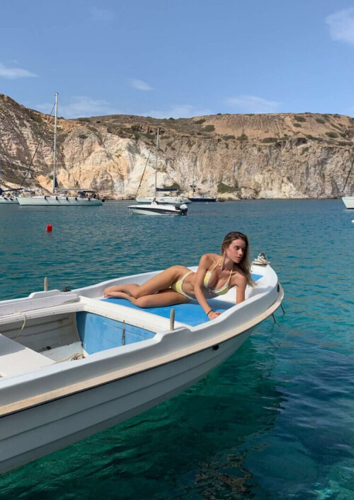 b2e78b7c63d4b51978ba4d0cb8db5bc2