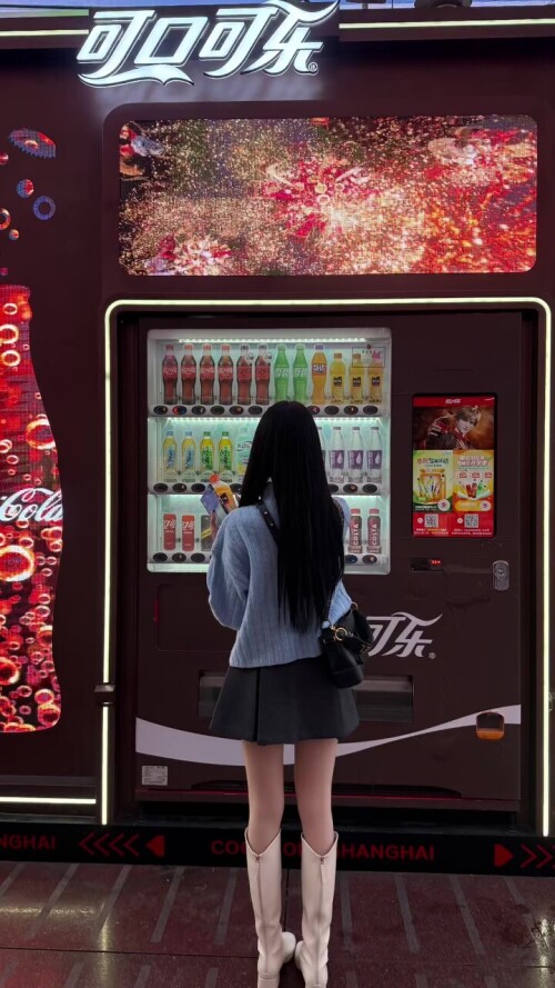 d79ff41b7d98f3b7a5dd5e14154f4fff