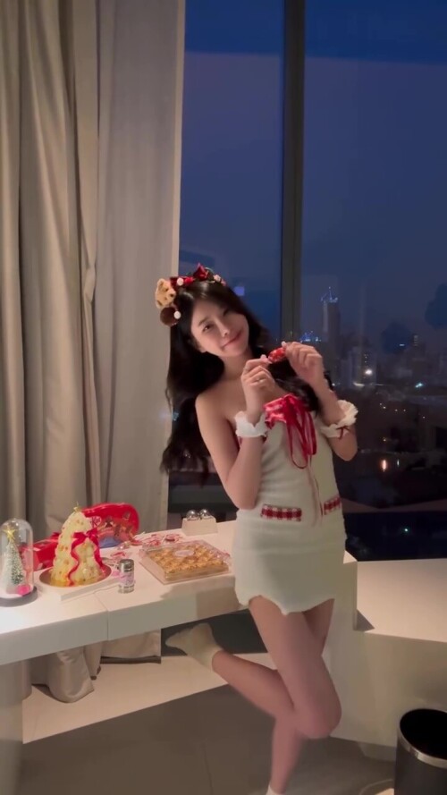 f7627b70aa593de4748aff38aa64c56f