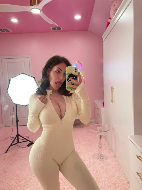 8248a4cf31a2b7643e64419151306b66