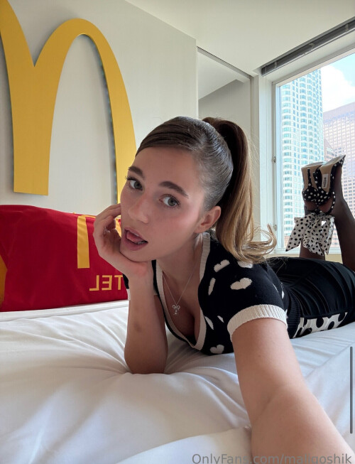 456be863b0a134b0e29cbe1366738fd5