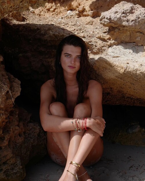 63e7a8cb49378a1e200b40eb4c591cad