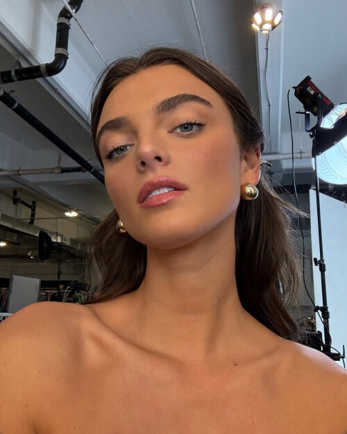 787d89e9e20de416857a996e62756f7b