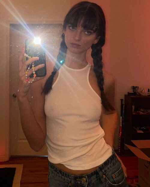 c9567e66707d7b875979d7b36a4c93f1