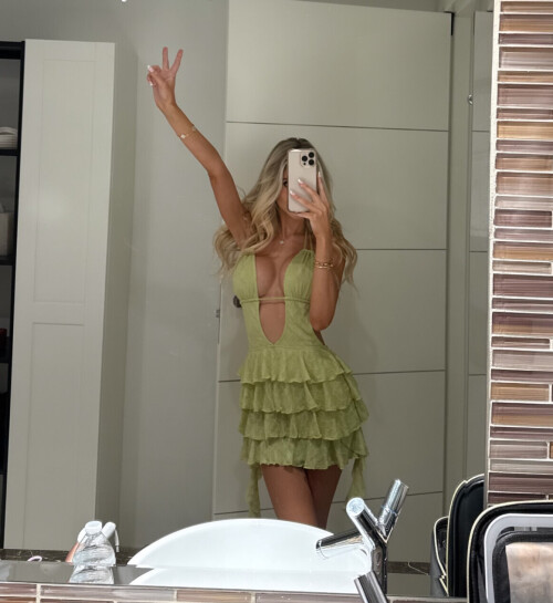 81a4a721de14b27642cc8ec6bee65e83