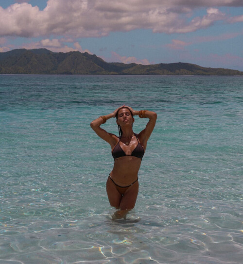 ab769bf8fe05e3bc9fbcd61d378242fd