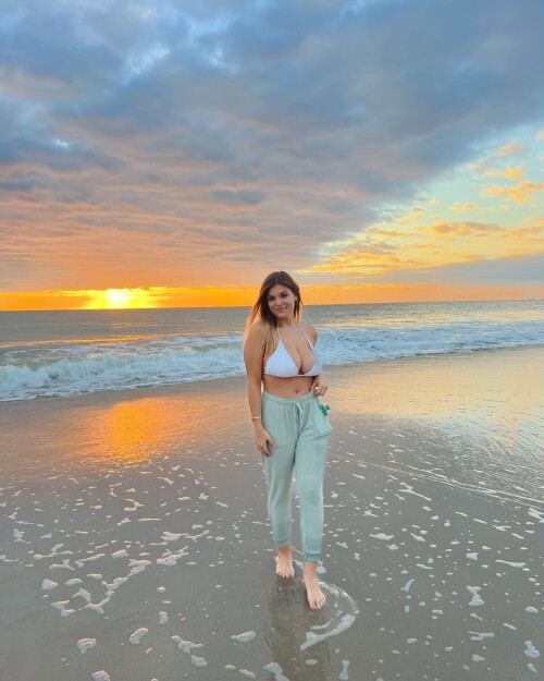 73934c6e54e4a644e23e8fff42648559