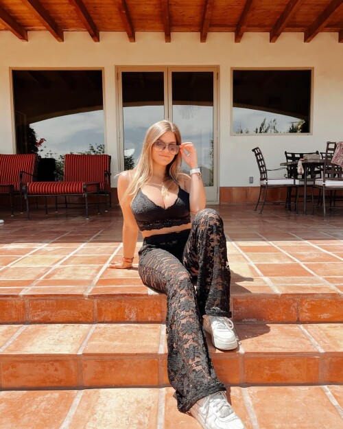 e149cdca2cf3eb543db30a99b7469652