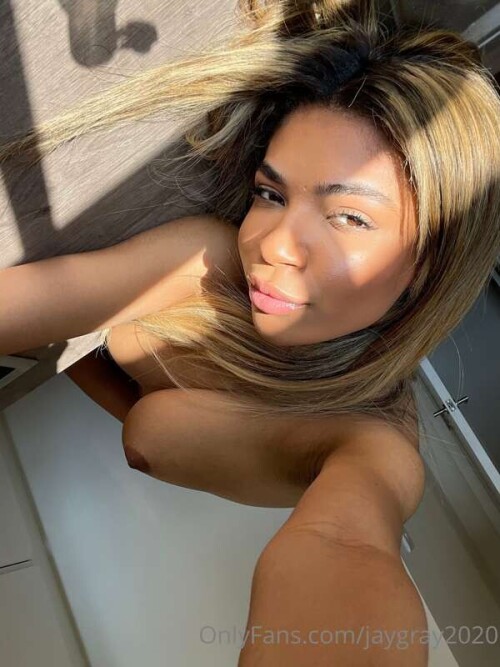 c8f883e67a270e93d2bf774b8165813b