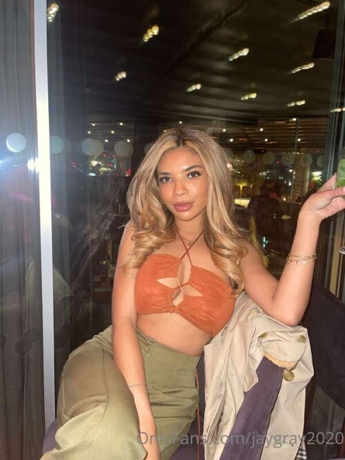 f5f737e71743bf30aaff5cfa8e4cc735