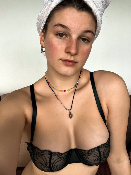 03c8920751a9e21d6927f5cfef1dcbb5