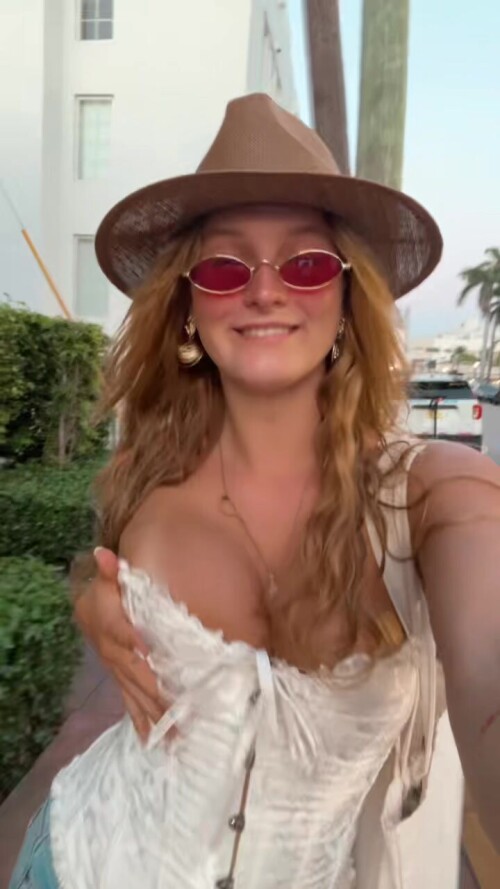 1031ea9fcca7b06e9dd75979bdf00256