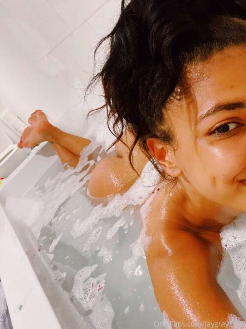 5f409eb4226db21d8b6a86fd57ebcdf9