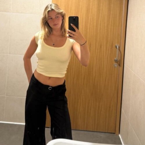 83485b8ef0f743cc0f5cc7bcdb4394bb