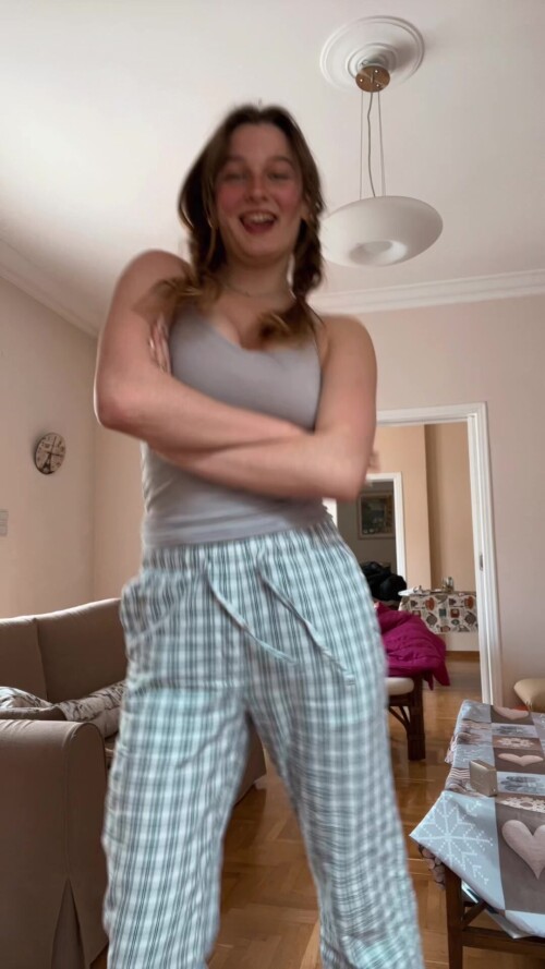 c9e0d045a8a0061d1d6a2444fa56ec21