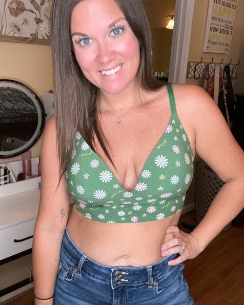 3ebf4be902a56672ef551a156cf31548d7c6183b27be9326.jpg