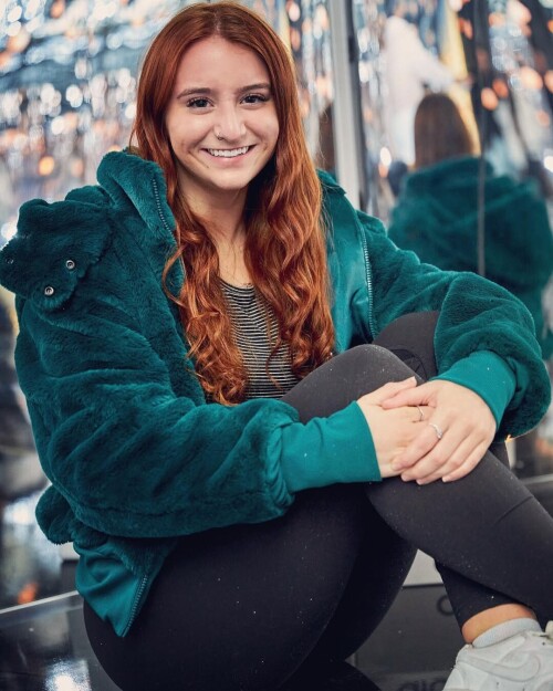 8e51600772c4aa7bc2cee1f2d6a732cd.jpg