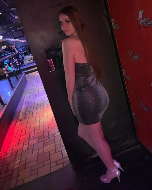 d2aaee8068d0ae382a7c8ebb38a675a5.jpg