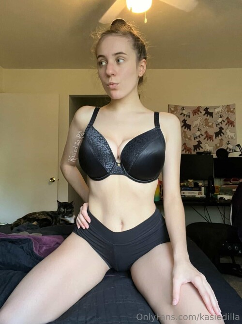 085cfbfc2b02d409f5af1d1ee5fd73ff