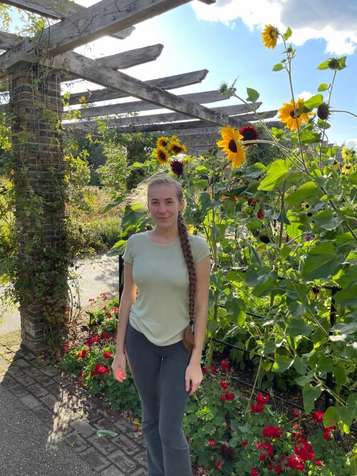 99da4f9eacf1a4933d92b360adf2eb5a