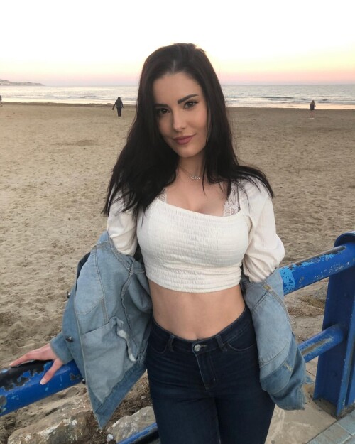 0e77d11a8e46039e018d2f134777db8e.jpg