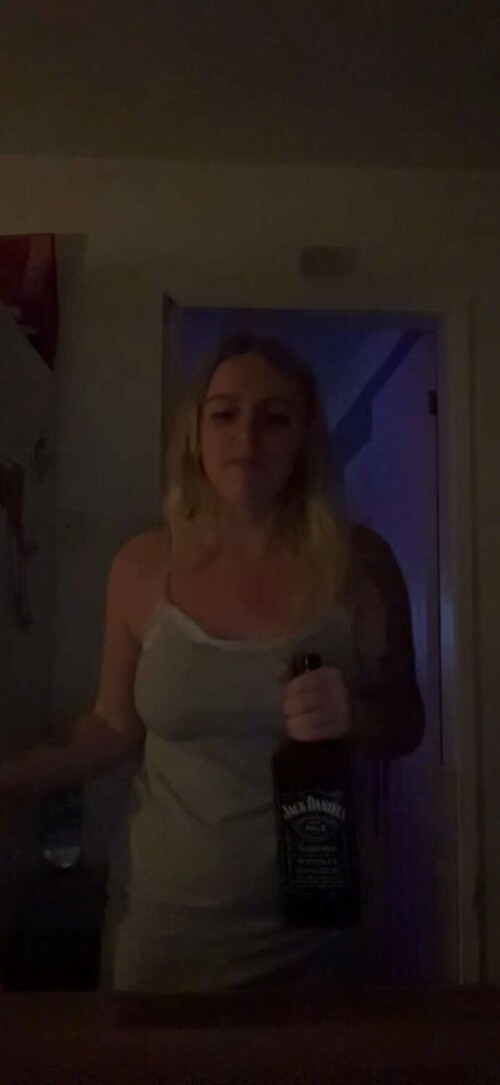 56081ae89684dc572400693304366ef0.jpeg