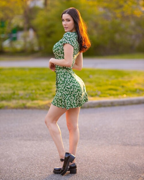 89340b4d6eaa01feccbd0930745d0df6.jpg