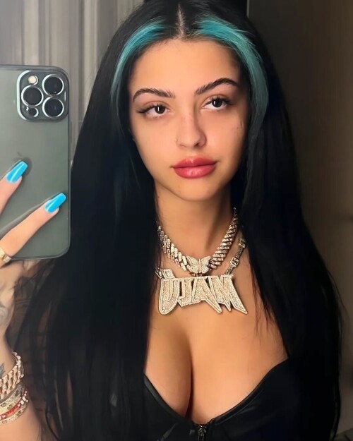 0e8002c410c989426cc72084524e56cd.jpg